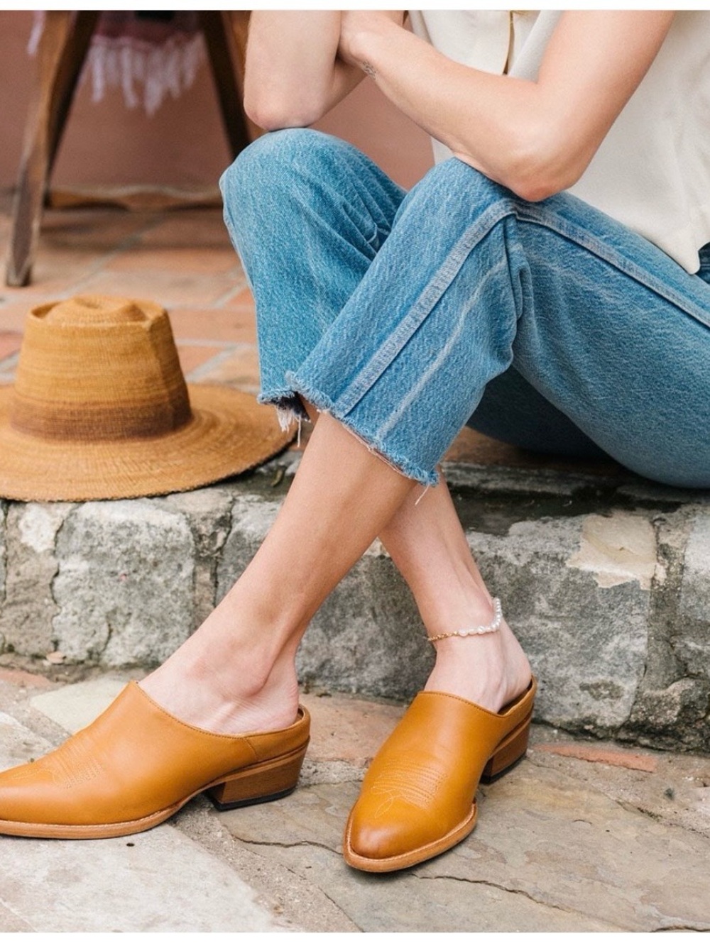 Tecovas Caramel Leather Slip-On Mules - Picture 4 of 4